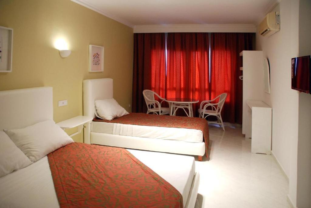 Hotel Azayla Асіла Екстер'єр фото